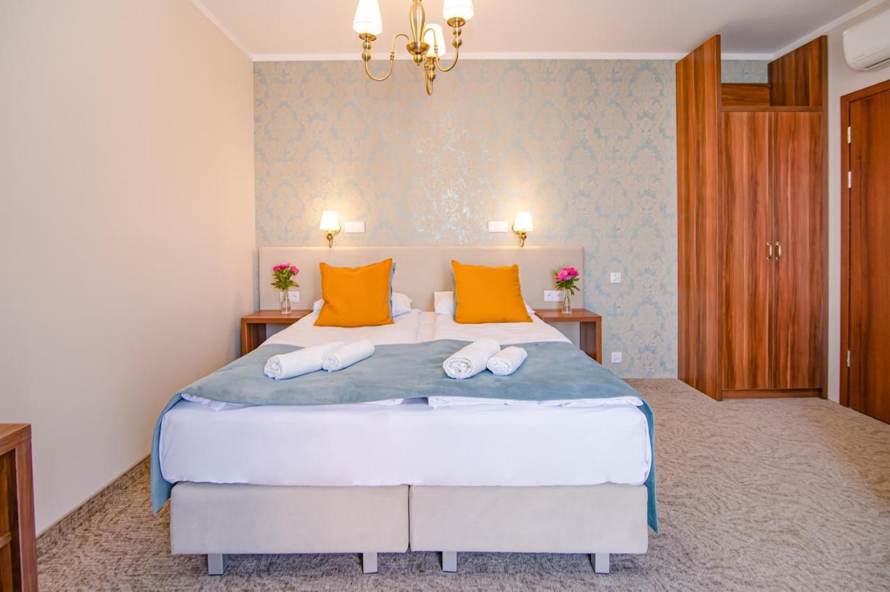 Pod Wzgórzem Bed&Breakfast Frombork Exterior foto
